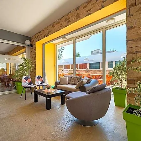 Saraj 4*