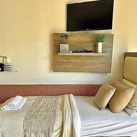 Hotel Saraj 4*