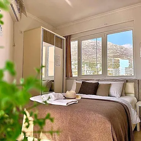 Saraj Hotel 4*